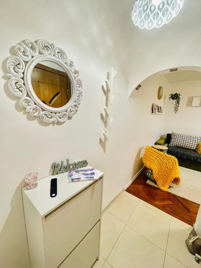 Modern Place To Stay-Self Check-In Nonstop 24H-Wifi Resita Extérieur photo
